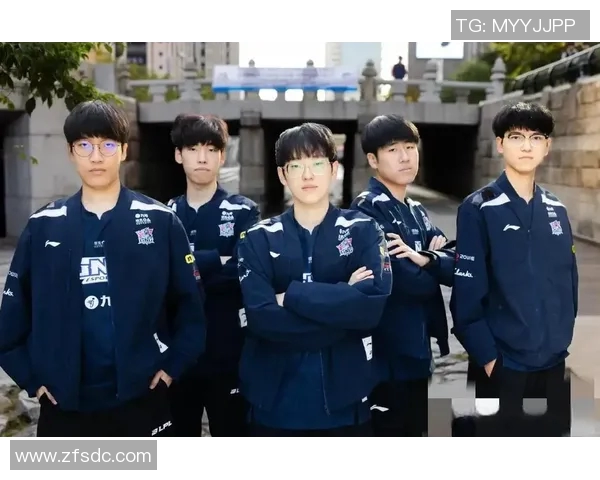 CSGO精彩瞬间揭秘LNG战队协作与默契的背后故事