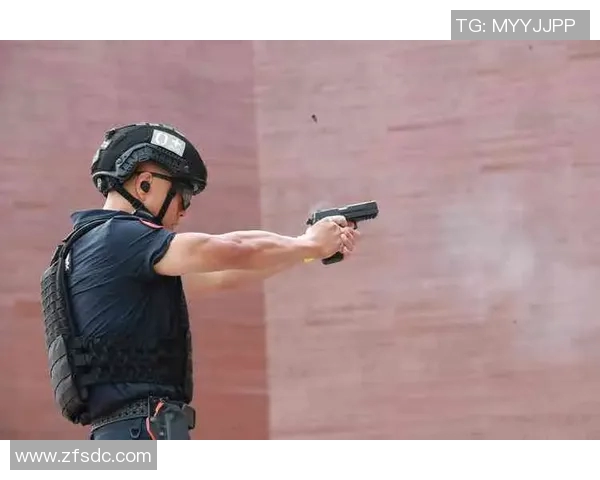 深入分析成都攀岩队边路渗透战术的独特魅力与实战应用