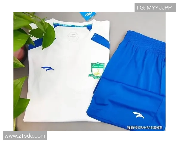 高性能足球服饰材料如何提升运动员的比赛表现与舒适度
